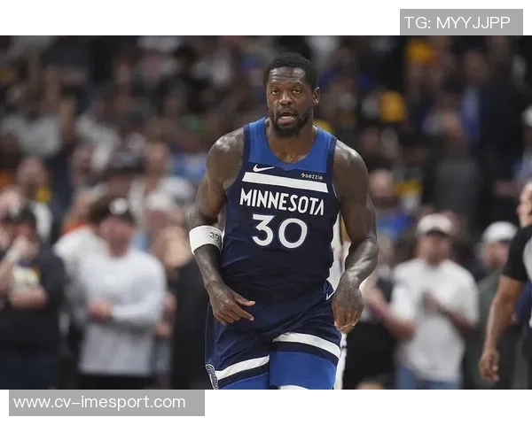 戈贝尔半场表现抢眼11分8板3助助力球队领先鹈鹕