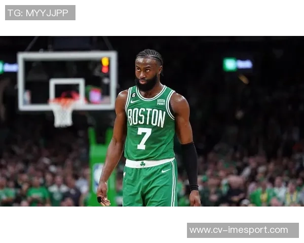 杰伦布朗谈球队成长阶段表示将全力支持队友减轻压力