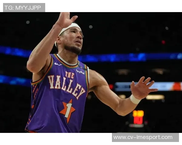 布克开局火热赛季前六场五次30分创太阳队史新纪录 布克开局火热赛季前六场五次30分创太阳队史新纪录