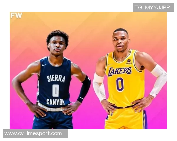 布朗尼被包夹失误库里反击背传希尔德意外失球引发争议 布朗尼被包夹失误库里反击背传希尔德意外失球引发争议