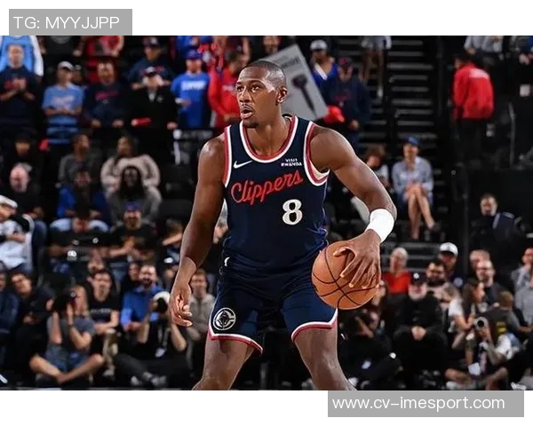 快船邓恩称赞保罗职业素养观察其比赛对自己成长助益良多