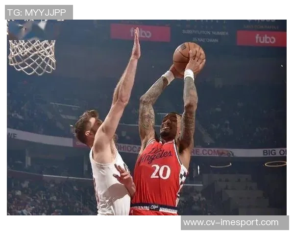 快船迎战骑士小卡复出首发搭档哈登科林斯祖巴茨邓恩全力争胜